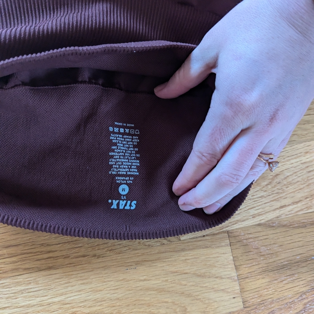STAX High Rise Legging - Picture 2 of 7